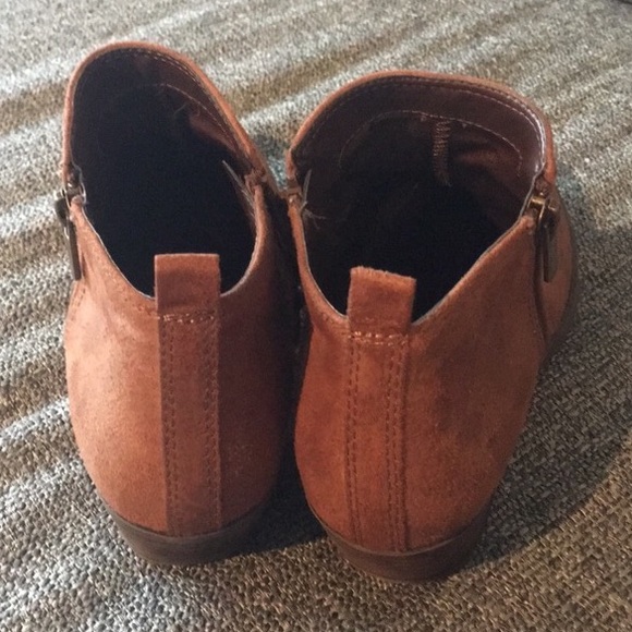Carlos Santana womens 7.5 brown ankle boots - Picture 4 of 4